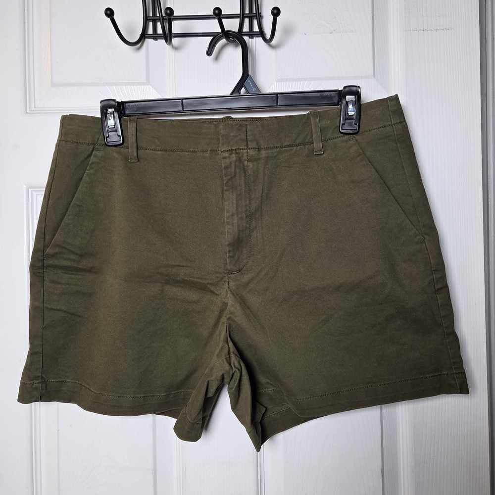 Banana Republic sz 14 Authentic Chino flat front shorts NWT green stretch casual